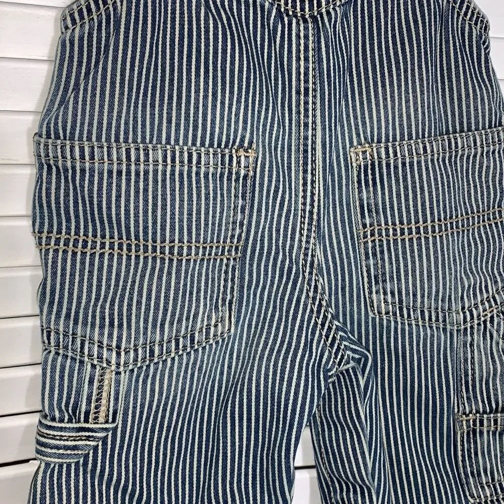 OSHKOSH b'gosh Blue Jean Striped Railroad Engineer Bib Overalls‎ Boys 6 Months